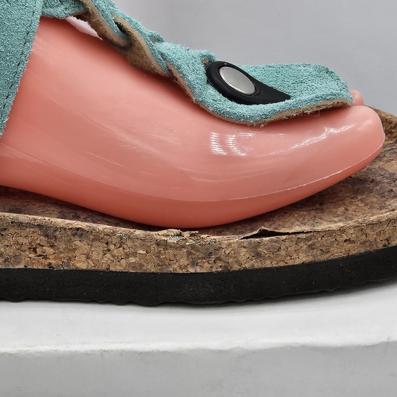 Muk Luk Marsha suede leather sandals size 8 - Picture 9 of 16